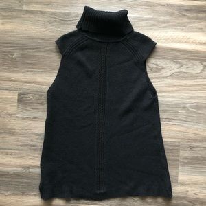 Velvet Turtleneck Sleeveless Sweater